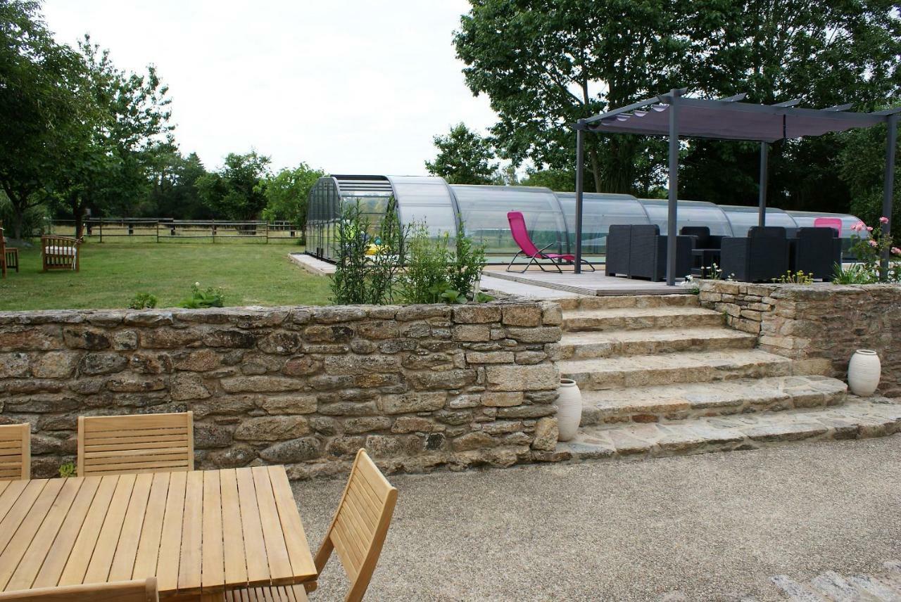 Bed and Breakfast Aux Agapanthes Pluherlin Exterior foto